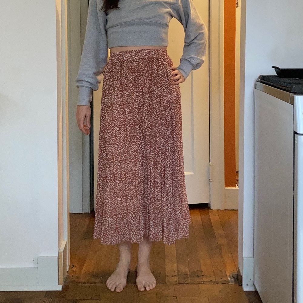 Exlura pleated maxi skirt, rust cheetah print, size small